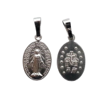 Medalik srebrny z Matką Boską